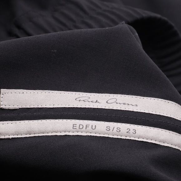 Rick Owens Drawstring Pocket Trousers in Black Wool - Picture 5 of 5